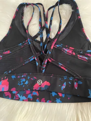 Lululemon Strap Lululemon Strap It Like Its Hot Bra It Like Its Hot Bra size 4 great condition thumbnail 6