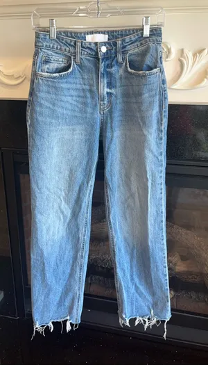 Vervet Blue Women’s 26 Jeans thumbnail 1