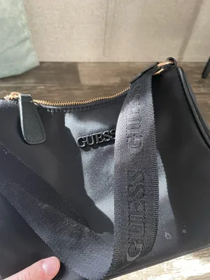 Guess Black Shoulder Bag thumbnail 3