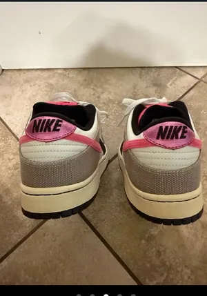 Nike Dunk Low 6.0 Women's Sneakers - Black, Grey, and Pink Flash thumbnail 4