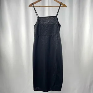 Zara Textured Weave Printed Slit Midi Dress in Black Size‎ Large thumbnail 3