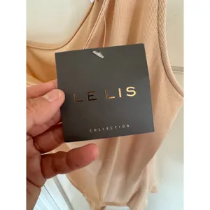 NWT Le Lis‎ Imani one shoulder nude bodysuit size medium thumbnail 4