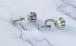 Vintage Screw On Earrings Iridescent Dark Pink Gems - Fair Condition thumbnail 7