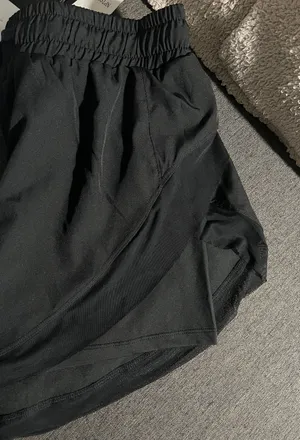 Black Athletic Shorts Size L thumbnail 4