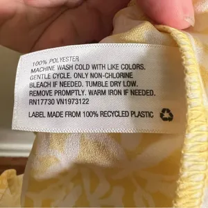 A New Day Women's Sz XS Ruffle Hem Dress Yellow White Floral V-Neck Short Sleeve thumbnail 10