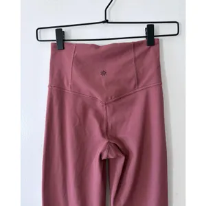 ATHLETA Elation High Rise Flare Mauve Pink Yoga Leggings Pants Womens XXS thumbnail 6