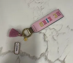Simply Southern Keychain be kind new‎ thumbnail 1