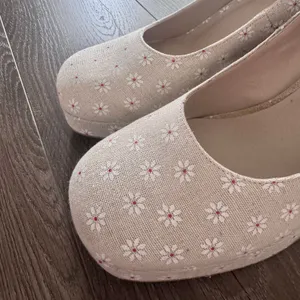 Madden Girl Mantel Mary Jane Platform Pump Daisy Ditsy Floral Coquette Lolita 10 thumbnail 9
