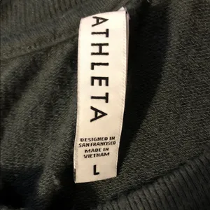 Athleta Gray Long Sleeve thumbnail 2