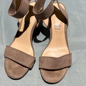 Liz Claiborne Nude Heeled Sandals‎ Size 6M B12B thumbnail 7