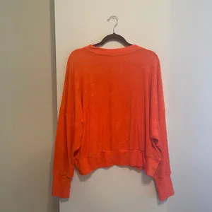 Old Navy Orange Loose Cropped Long-Sleeve Performance Slub-Knit Terry Sweatshirt thumbnail 6