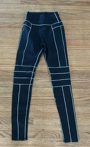 Alo Stripped Leggings thumbnail 1