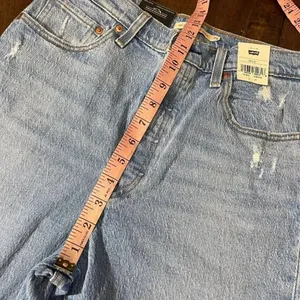 Levi’s Ribcage Straight Ankle Jeans thumbnail 8