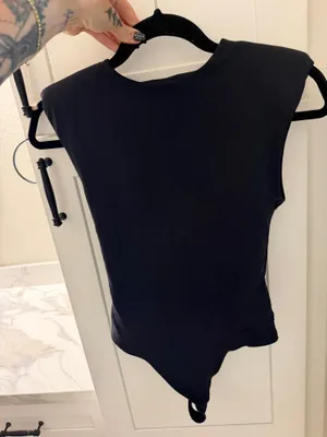 Aritzia Babaton Bodysuit thumbnail 1