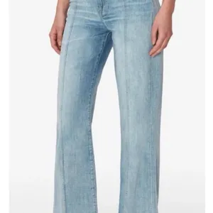 Seven for All Mankind The Ultra High Rise Dojo Center Seam‎ Flare Trouser Jeans thumbnail 3