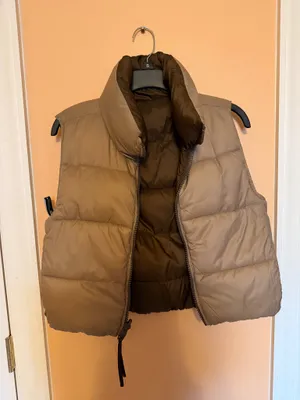 Zara cropped puffer vest thumbnail 3