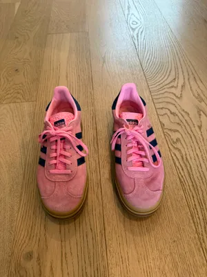 Adidas Shoes thumbnail 2