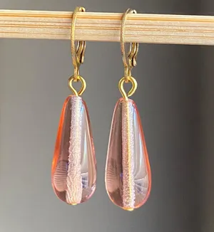 light pink Czech glass teardrop simple minimalist dangle earrings🩷 thumbnail 1