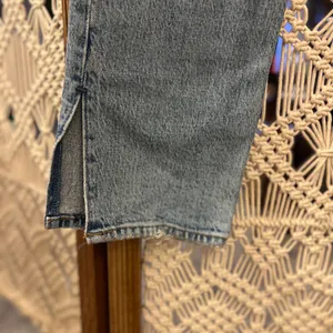 Abercrombie & Fitch 90’s Straight Ultra High Rise Jeans thumbnail 9