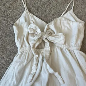 Zara Midi Dress Ivory Bow Tie in Back Spaghetti Strap V Neck Lined Size XS VGUC thumbnail 4