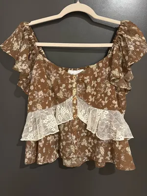 Buckle Floral and Lace Top thumbnail 1