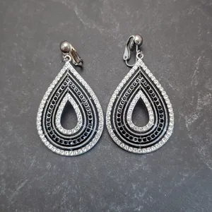 Vintage Clip On Earrings Extra Large Silver Tone Dangle Drop Black & Clear Gems thumbnail 3