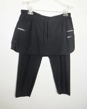 Nike Scapri Skirt Capri Skort Leggings Black Athletic Athleisure Yoga Running M thumbnail 1