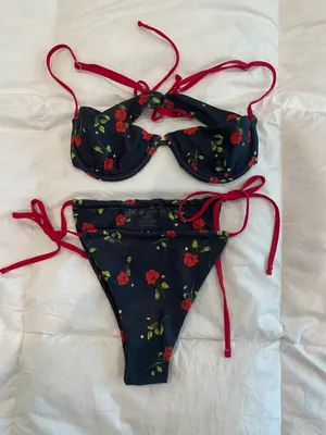 Everieswim Brand New - Black With Red Roses Bikini thumbnail 3