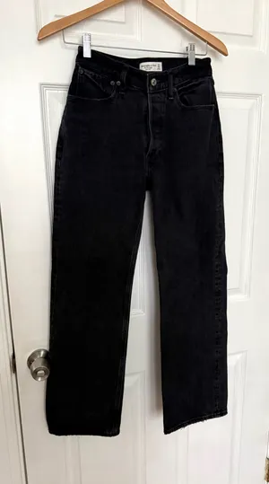 Abercrombie 90’s Low Rise Baggy Jeans thumbnail 3