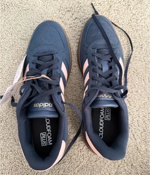 Adidas Shoes Women’s thumbnail 3