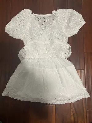 White graduation dress Size XS thumbnail 2