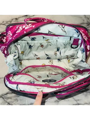 Lug Rider Flourish Berry Travel Bag Cosmetics Luggage BrokenStrap Organizer RFID thumbnail 5