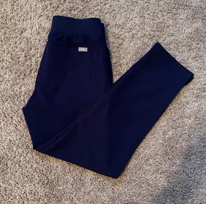 FIGS ‼️ Yola Skinny Scrub Pants 2.0‼️ thumbnail 6