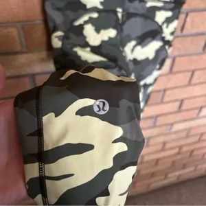 Lululemon Fast and Free High Rise Crop 23" Heritage 365 Camo Green Size 6 thumbnail 5