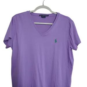 Ralph Lauren Sport Women's Large Purple V-Neck Cotton T-Shirt Green Pony Logo thumbnail 2