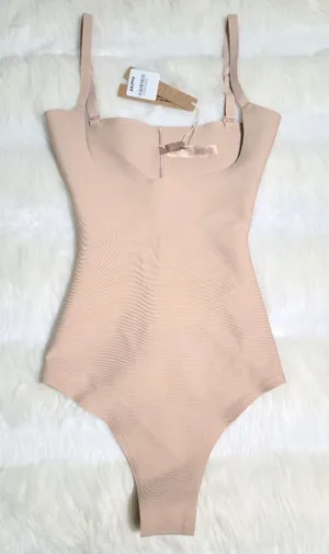 NWT Skims Body Zoned Open Bust Brief Bodysuit CLAY Size M (G14) thumbnail 1