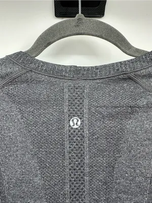 Lululemon‎ Swiftly Tech Long Sleeve Crew Heathered Black Size 6 Seamless thumbnail 6