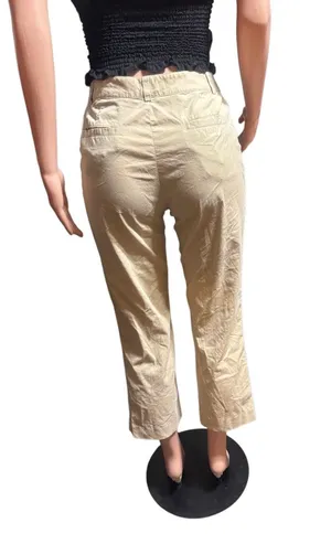 Banana Republic mid rise Tan Capri pants size 4/S Pre owned tan capri cropped pants with belt loops, two back pockets zipper, and hook closure. Dressy business, casual, stretchy slim straight trousers thumbnail 4