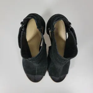 Marc Fisher Deztin Womens Sandals Size 8.5 Black Suede Peep Toe Cutout Heels thumbnail 7