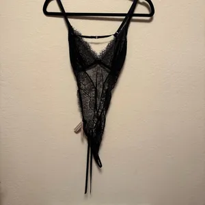 NWT: Victoria's Secret Black Lace Lingerie thumbnail 5