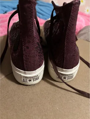 Converse All Star High Top Sneakers in Burgundy Size 8.5 thumbnail 3