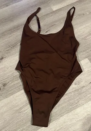 One Piece Swim thumbnail 2
