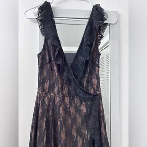 Kimchi Blue Indy Lace Midi Dress. Urban Outfitters. Small thumbnail 5