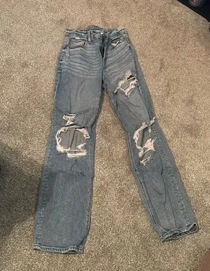 mom jeans thumbnail 1