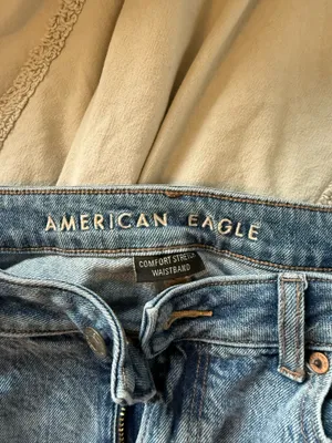 American Eagle Jeans thumbnail 2