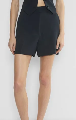 Aritzia Wilfred limitless shorts thumbnail 1