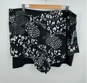DSG Womens 2X Black White Mixed‎ Camo 2-in-1 Running Shorts Compression DAW11193 thumbnail 1