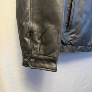 St. John's Bay Leather Bomber Jacket Mens Large Black Zip‎ Front Quilted Lined thumbnail 2