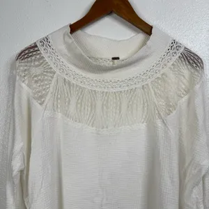 Free People Spring Valley‎ Lace Detail Waffle Knit Henley Size Small thumbnail 4