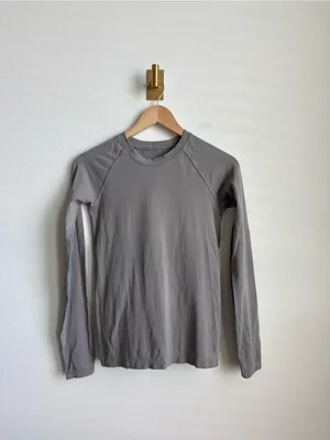Athleta Long Sleeve Sparkle Performance Top Thumbholes Gray Women's S thumbnail 4